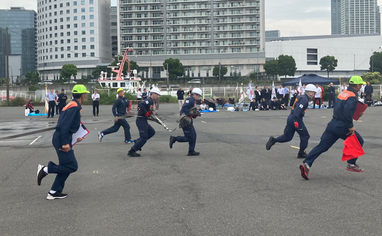 ②スカイビル自衛消防隊 消防操法技術訓練会への参加