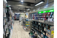 ウインザーラケットショップ横浜店